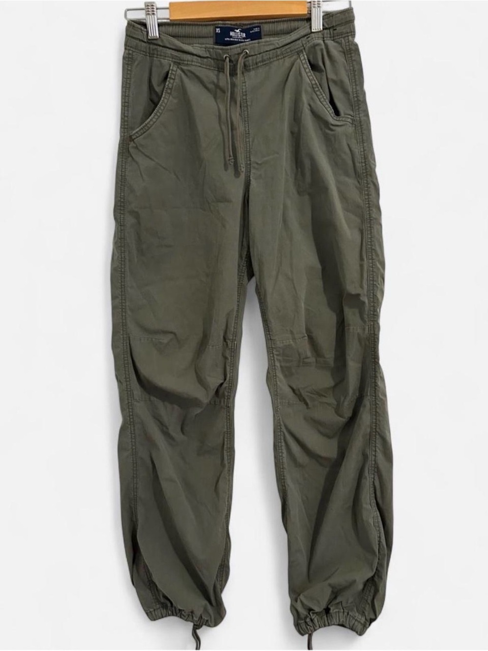 Hollister Women’s Cargo Pants